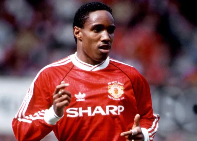 九游平台-阿扎伦卡官方宣布刷新纪录新规，皇家马德里引发争议！-九游平台